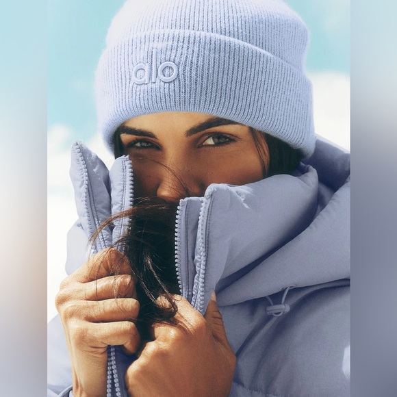 ALO Yoga Accessories - ALO Yoga Notable Beanie, NWT.